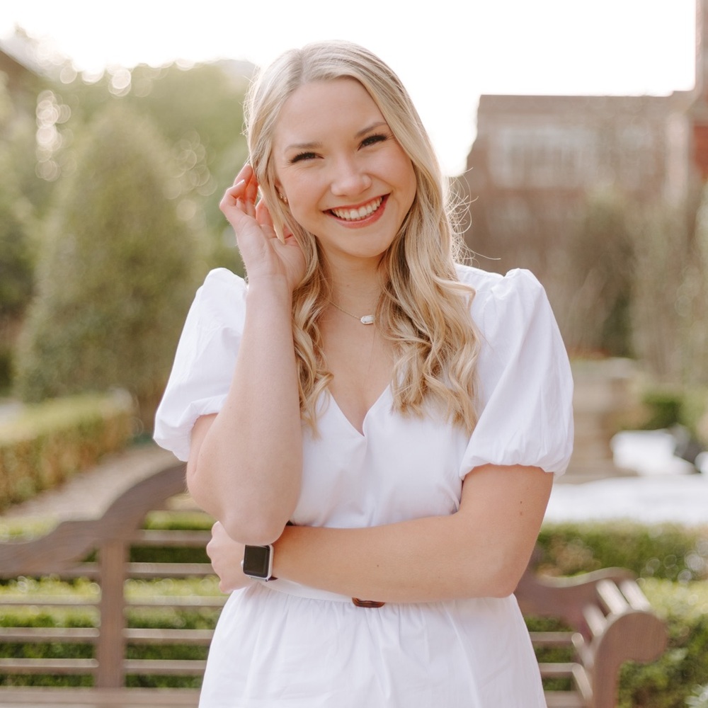 Meet your Posher, Courtney